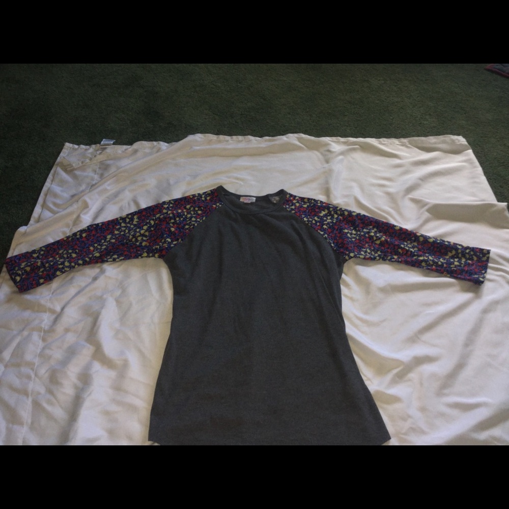 lula roe quarter sleeve shirt